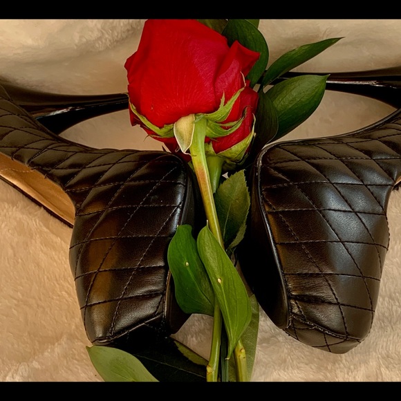 Quipid  black quilted heels 👠 - Picture 7 of 8